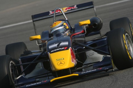Sebastian Buemi satte alle de øvrige kørere på plads på andendagen
